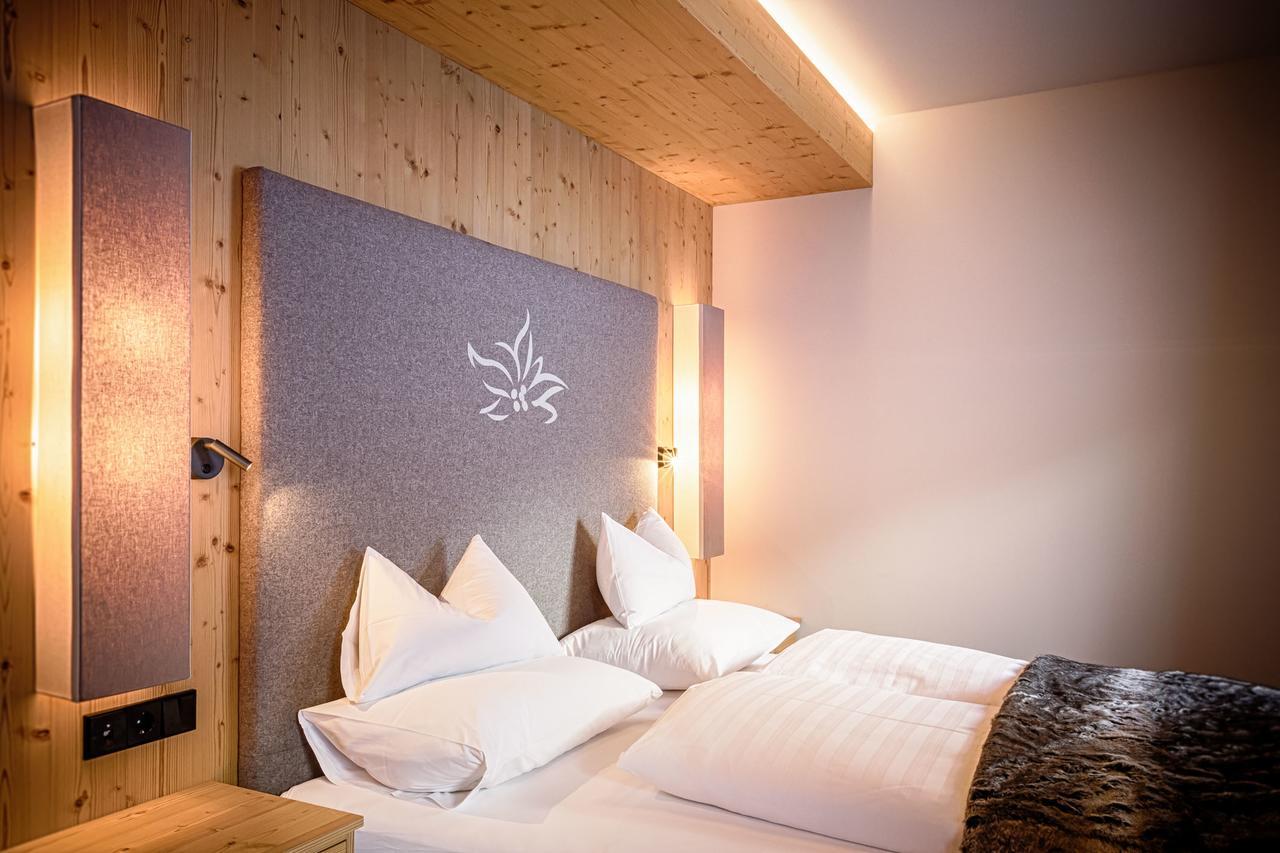 Madonna  Hotel & Chalets Edelweiss מראה חיצוני תמונה